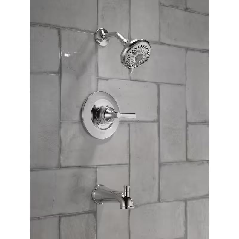 Single-Handle 6-Spray Tub and Shower Faucet in Chrome P7140