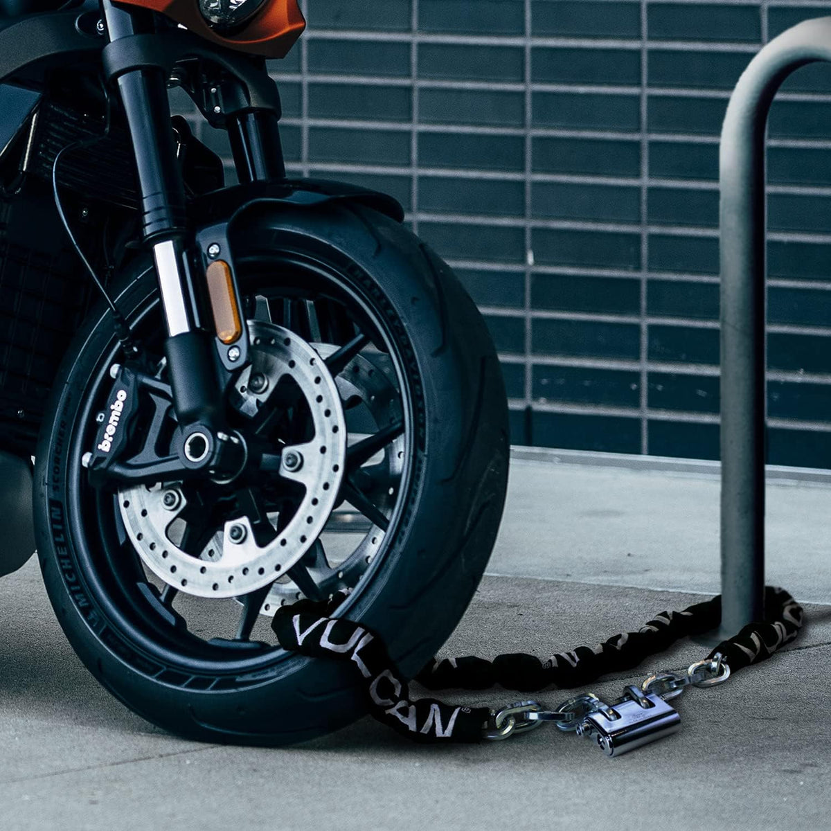 Security Chain and Lock Kit 5/16 Inch x 6 Foot D544917