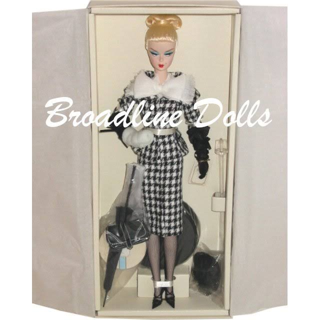 Walking Suit Doll D211314