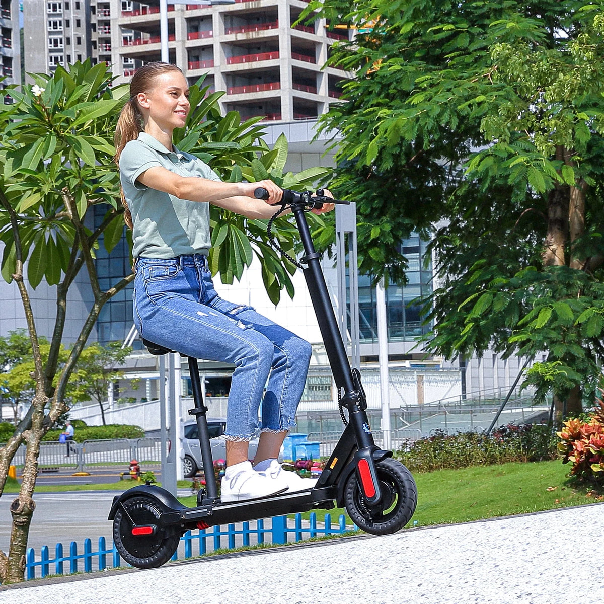 Electric Scooter, 20 Mph, 25 Miles Range, 500W Foldable G153