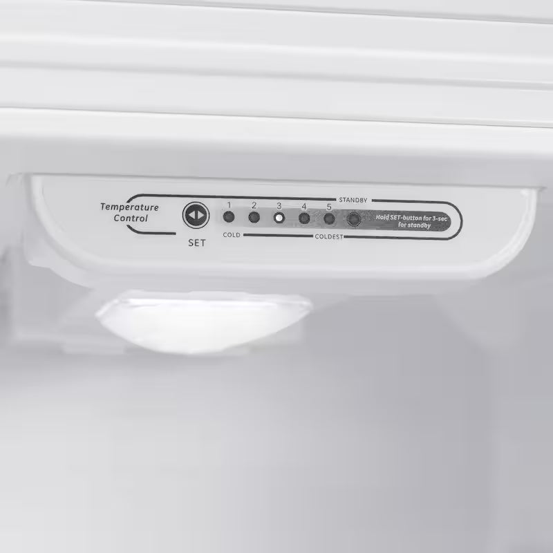 Top Freezer Refrigerator E594383