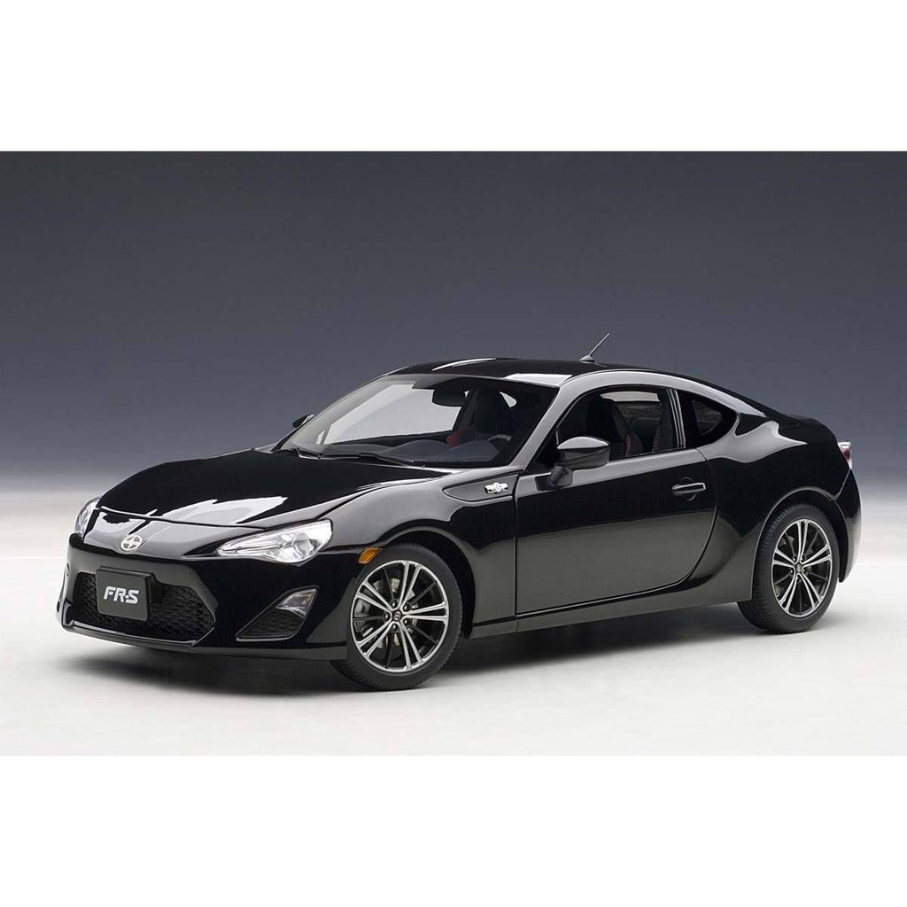 Black Silica 1/18 Diecast Model Car B18172