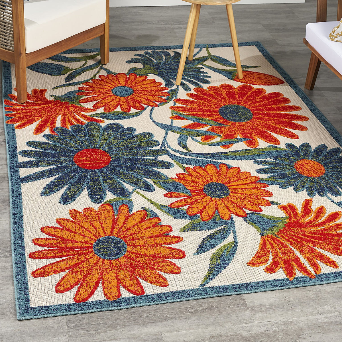 Ivory Multicolor 6' x 9' Area Rug N8612