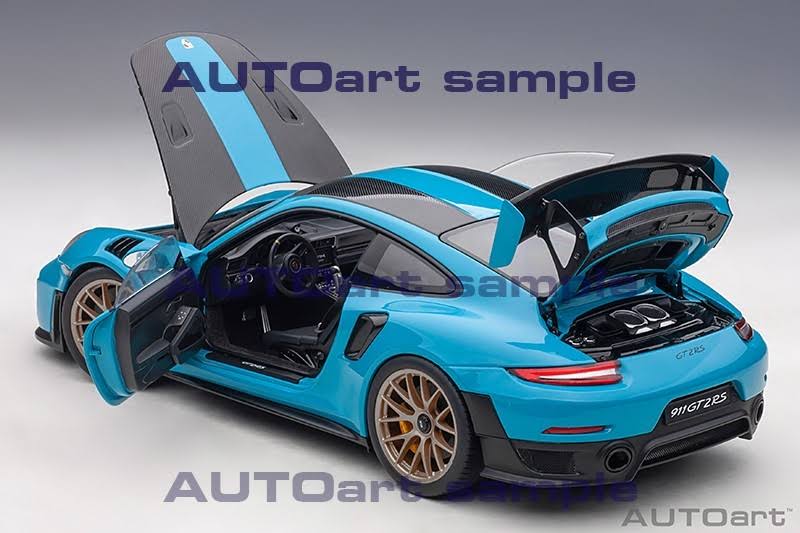 1:18 Scale Porsche 911 GT2 RS Model Car A88780
