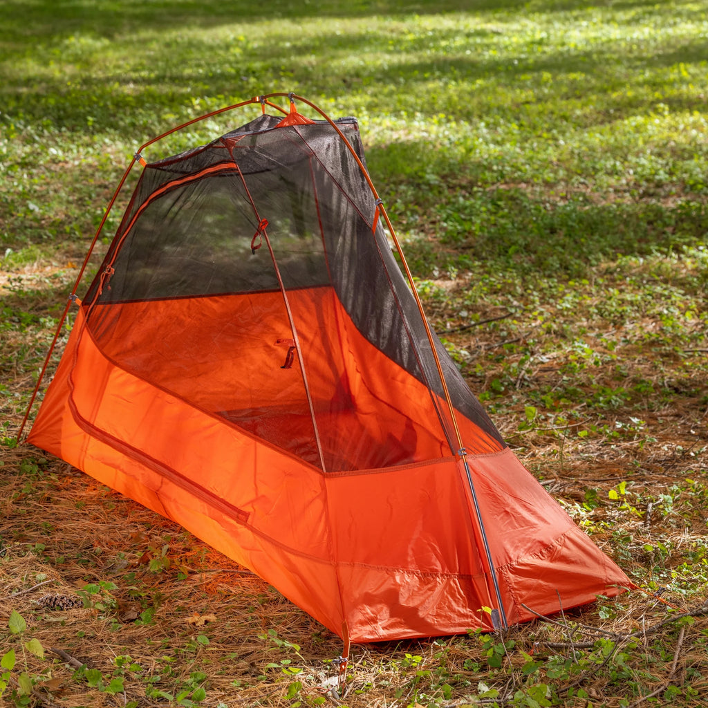 Lightweight 1-Person Backpacking Tent L901