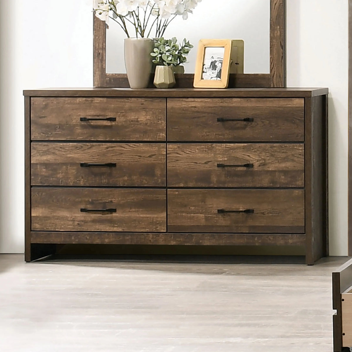 Solid Wood 6-Drawer Dresser Q654559