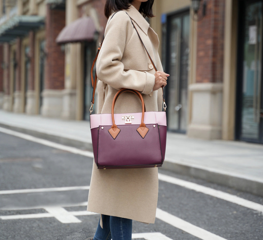 Burgundy Tote Bag & Wristlet Wallet U281390